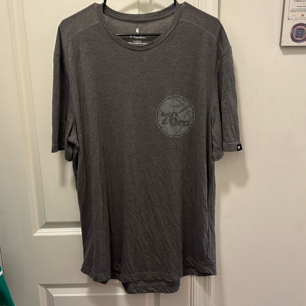 Philadelphia 76ers Shirt